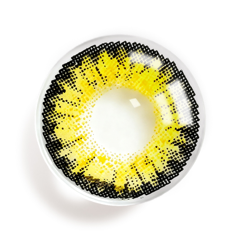 How can the risk of discoloration of colored contact lenses be effectively reduced?